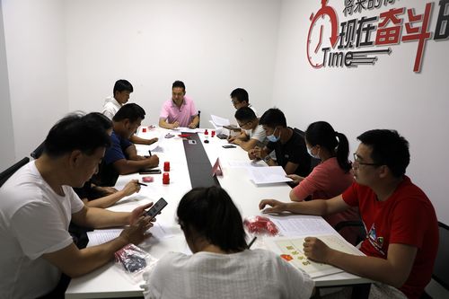市商務局推動電商企業(yè)信用體系建設，組織簽訂跨境電子商務信用承諾書